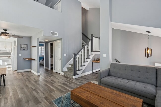 Building Photo - Comfortable 2-Bed, 2-Bath Home in Costa Mesa Near Shops, Restaurants & Lifestyle Hotspots