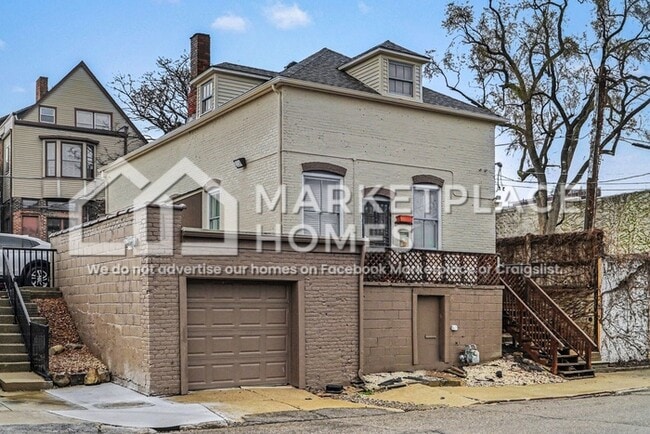 Building Photo - 1391 Woodbridge St