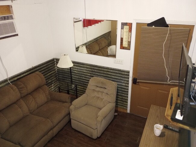 Building Photo - 6505 Augie Lyons Rd