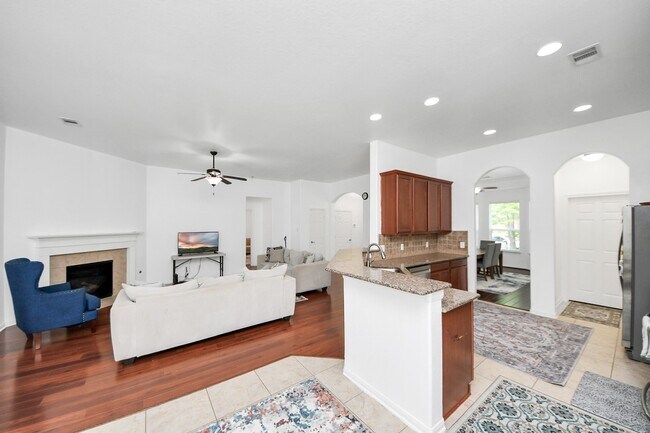 Building Photo - 18126 Rustic Brook Ct