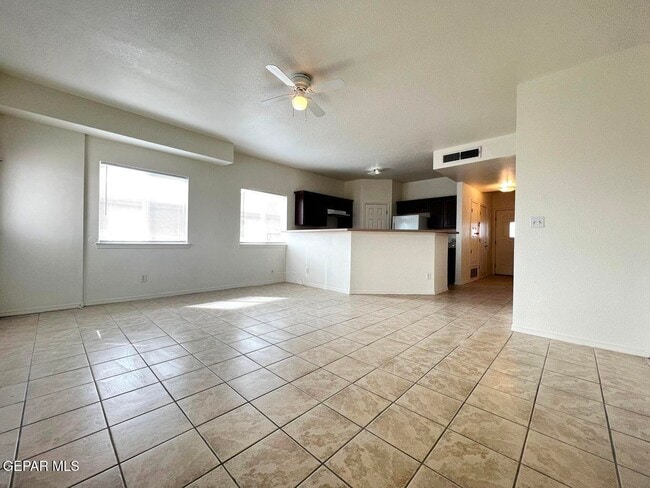 Building Photo - 5913 Cielo De Oro Pl