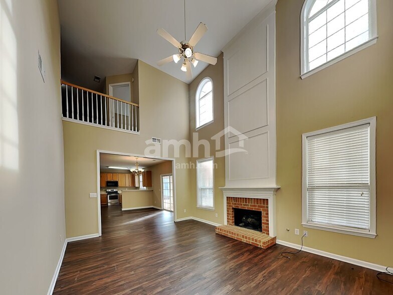 Building Photo - 3380 Lake Breeze Ct