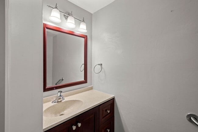 Building Photo - MOVE IN SPECIAL! SCORE HALF OFF 1ST MONTH'...