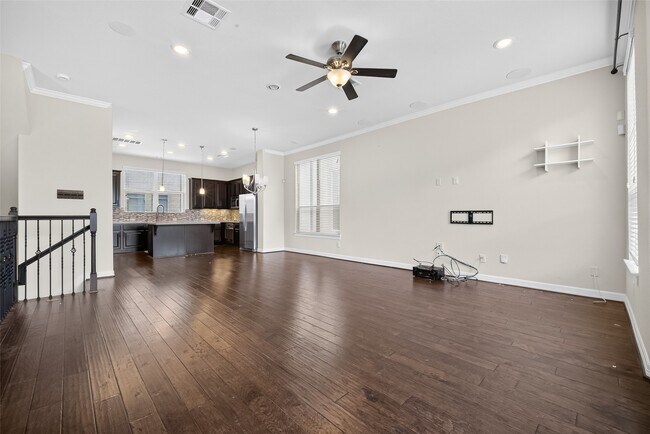 Building Photo - 2707 Shadybrook Meadow Dr