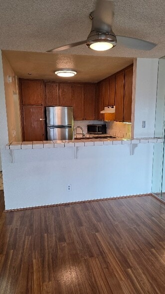 Building Photo - 5990 Dandridge Ln