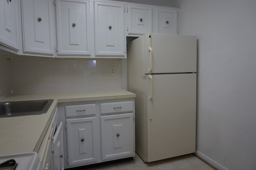 Building Photo - 4330 Hartwick road