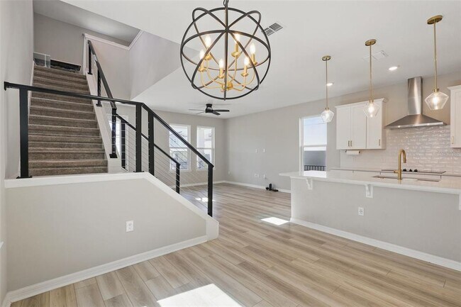 Building Photo - 14287 Braemar St