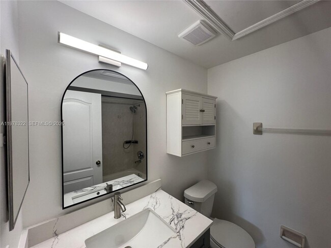 Building Photo - 110 SW 109th Ave