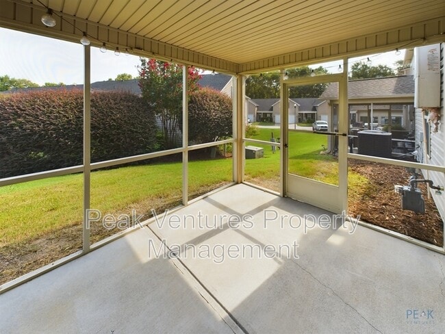 Building Photo - 11 Endeavor Cir