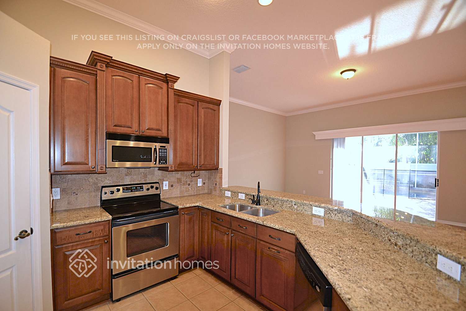 Building Photo - 3410 Eastmonte Dr