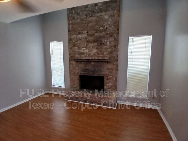 Building Photo - 5001 Middlecoff Cir