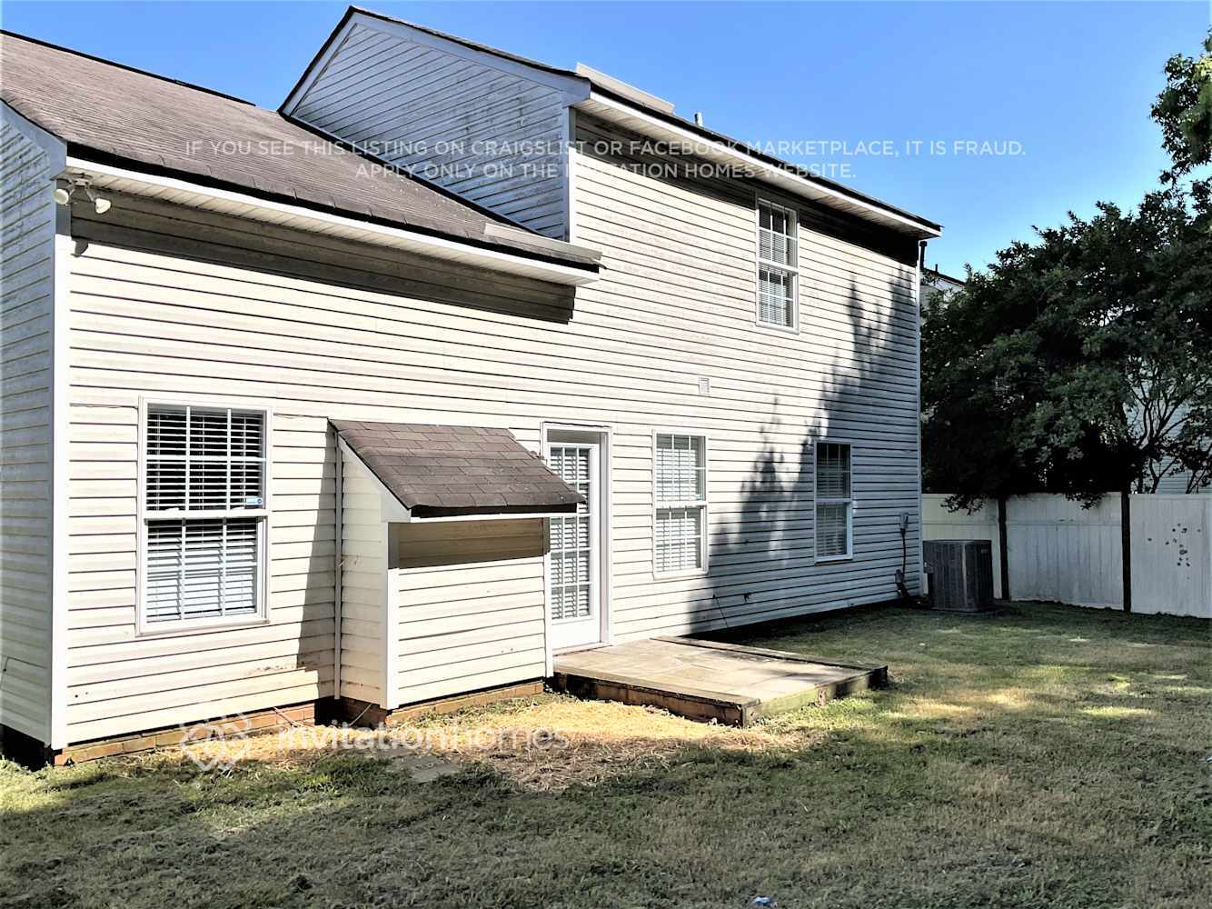 Building Photo - 6239 Day Lilly Ln