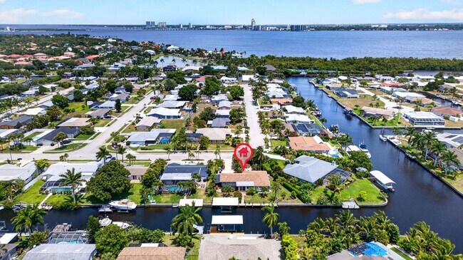 Building Photo - SFH  North Fort Myers 4419