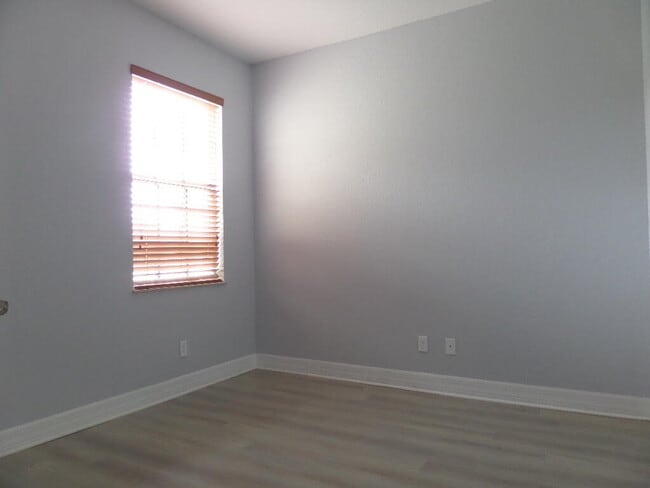 Building Photo - 829 Pipers Cay Dr