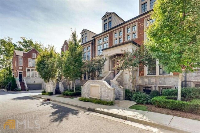 Building Photo - 2962 Savoy Way