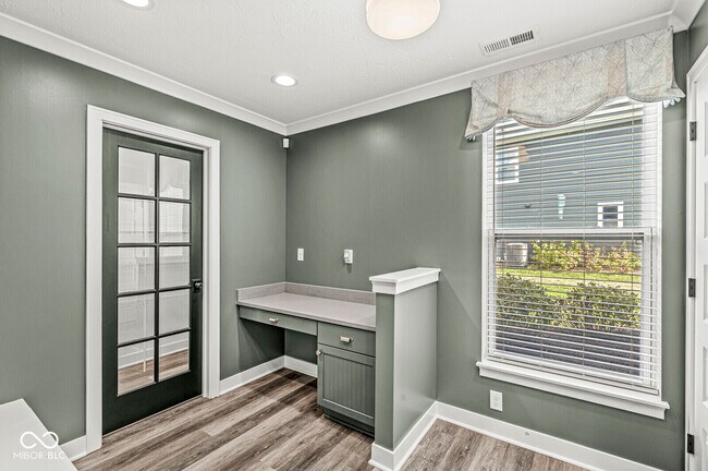 Building Photo - 4852 Havenwood Dr