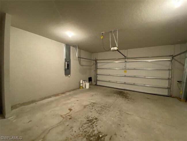 Building Photo - 1627 NW 9th St