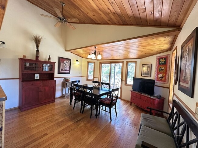 Building Photo - 26748 Mcmahan