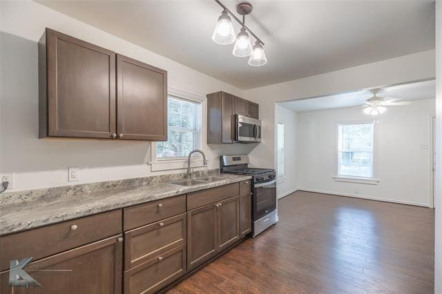 Building Photo - 926 Sunset Dr