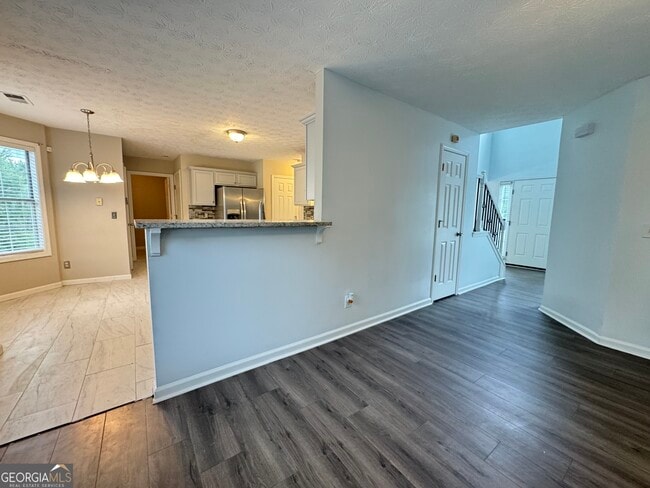 Building Photo - 2121 Silva Ct