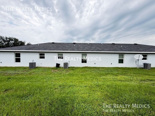 Building Photo - 8106 Juniper Rd