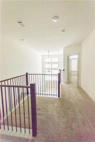 Building Photo - 420 Texas Dr