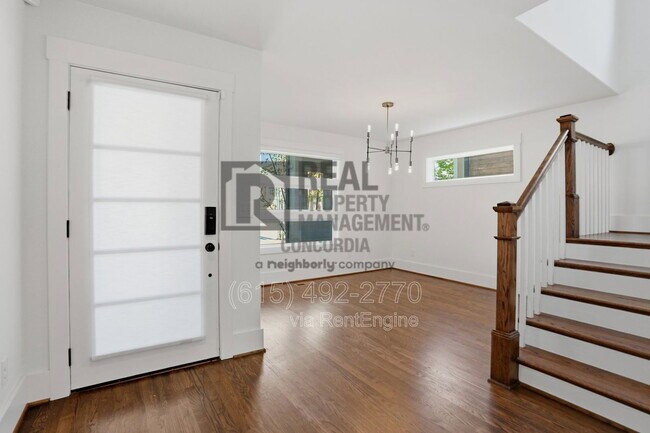 Building Photo - 1607 10th Ave N