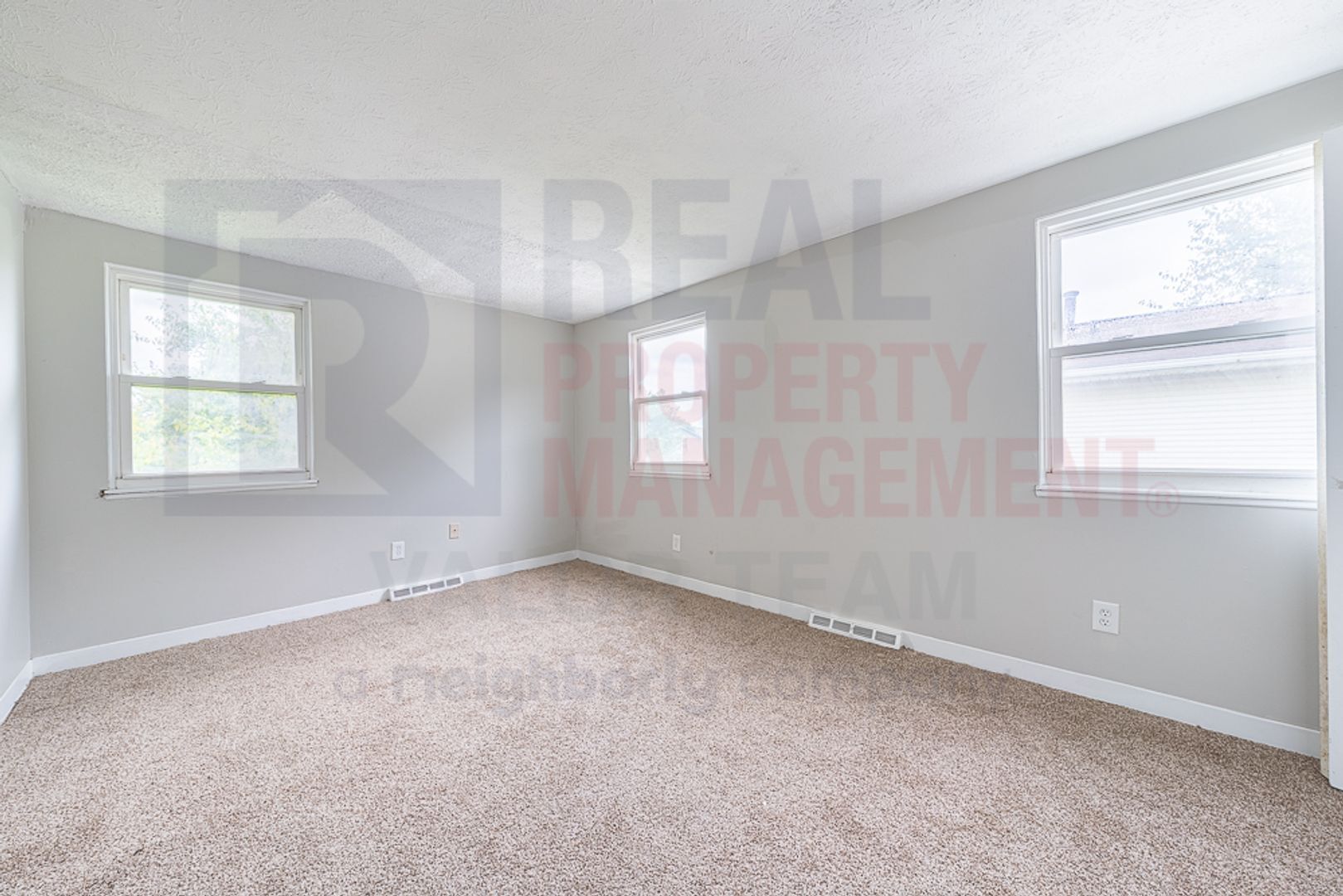 Building Photo - 3060 Charles Carr Pl