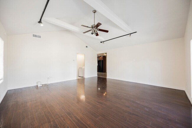 Building Photo - Charming 3-Bedroom Rental with Pool, Firep...