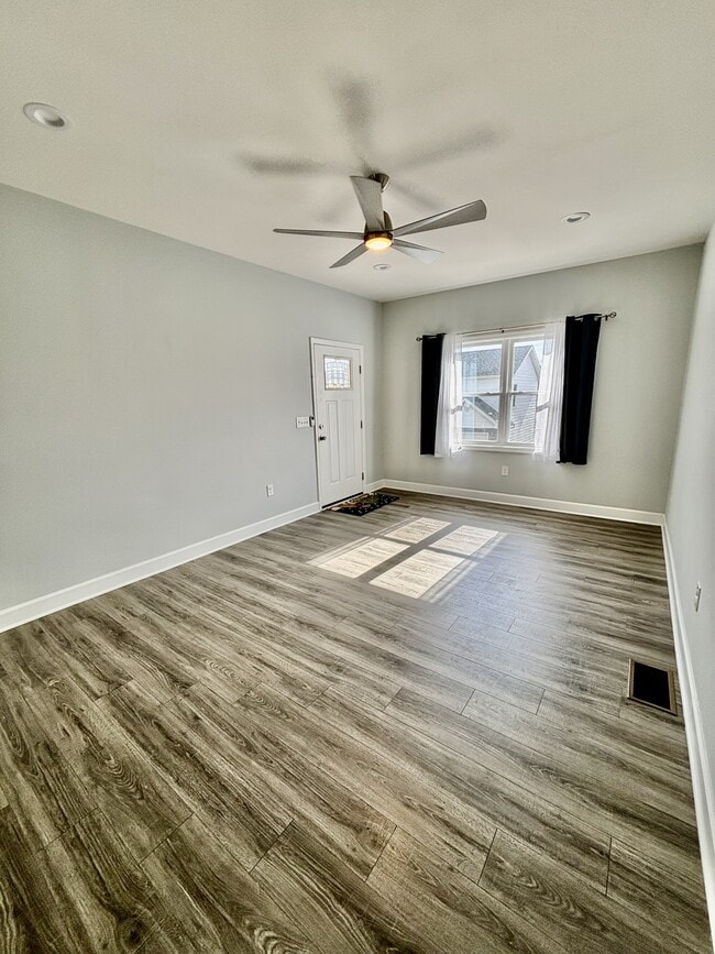 Building Photo - 104 Ida Marie Dr