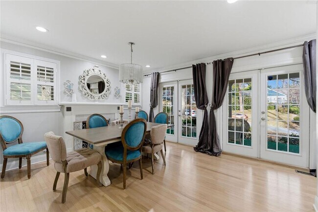 Building Photo - 302 Hascall Rd NW