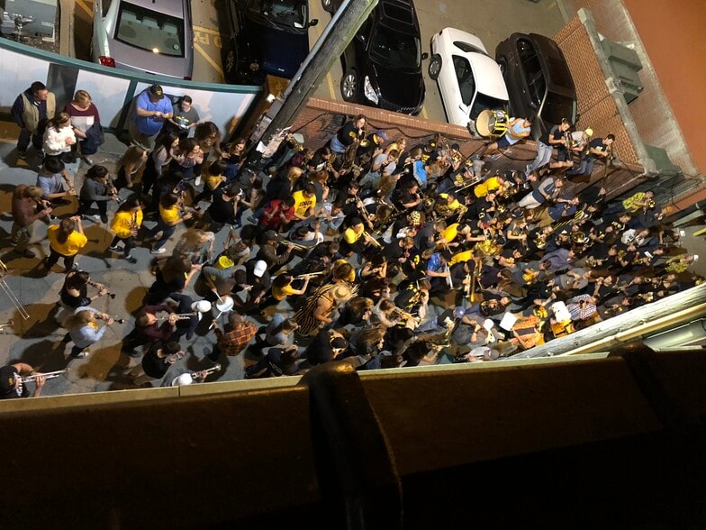 Building Photo - 13 S Linn St