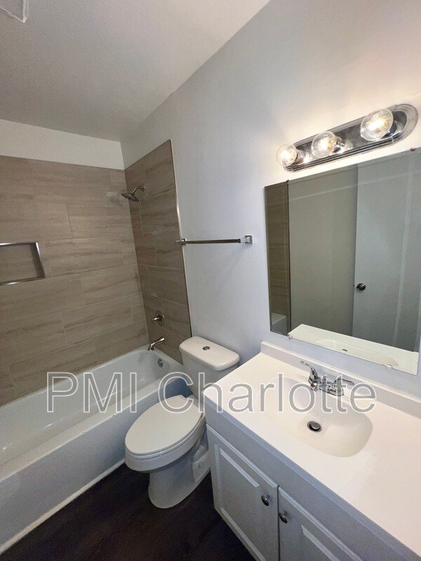 Building Photo - 342 Orchard Trace Ln