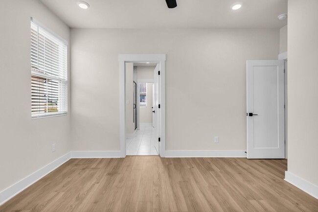 Building Photo - NEW BUILD