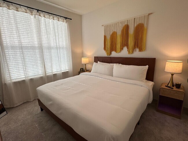 Building Photo - 1301 Leah Ave