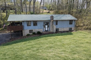 Building Photo - 2008 Carroll Dr