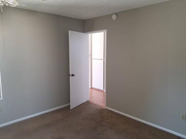 Building Photo - 43730 C St