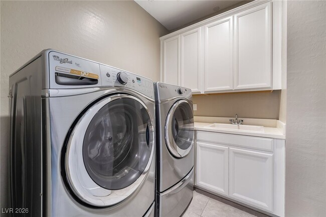 Building Photo - 779 Glistening Lgt Ct