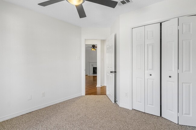 Building Photo - 618 Westchase Ct S