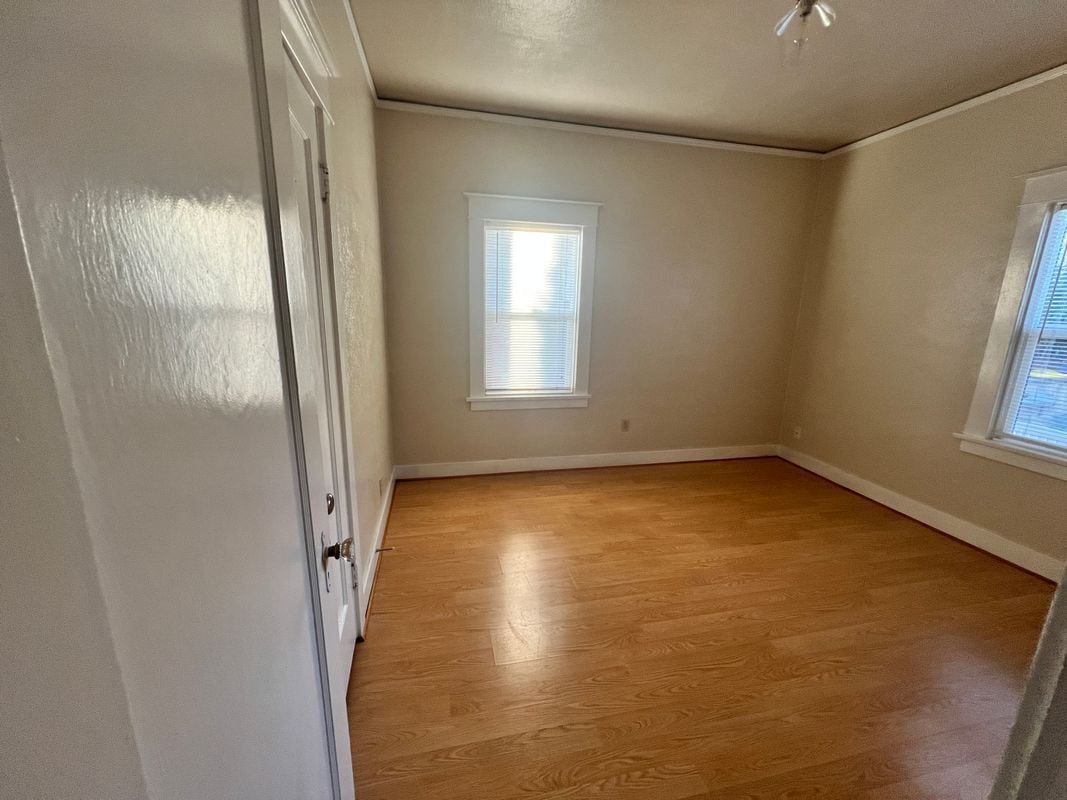 Building Photo - 314 S Arroyo Seco St
