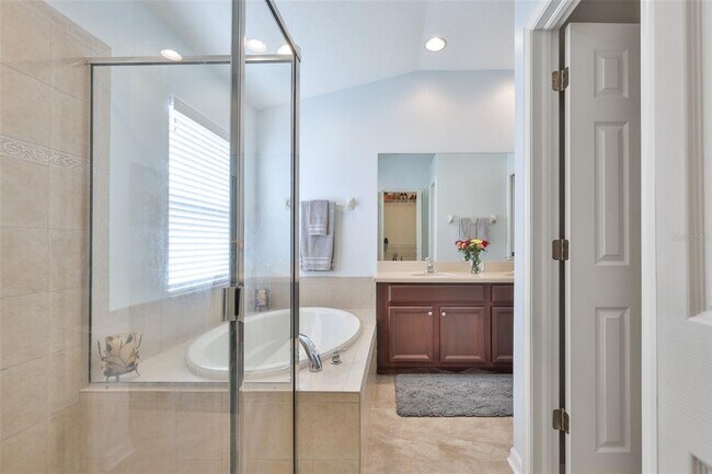Building Photo - 823 Seminole Sky Dr