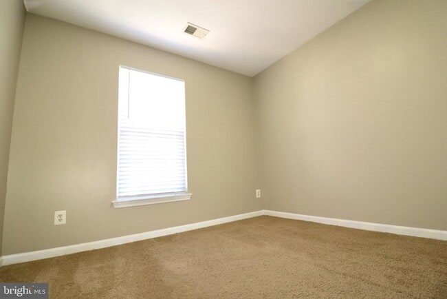 Building Photo - 25323 Damascus Park Terrace