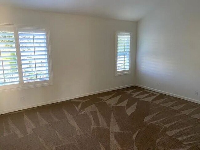 Building Photo - 711 Oak Burl Ln