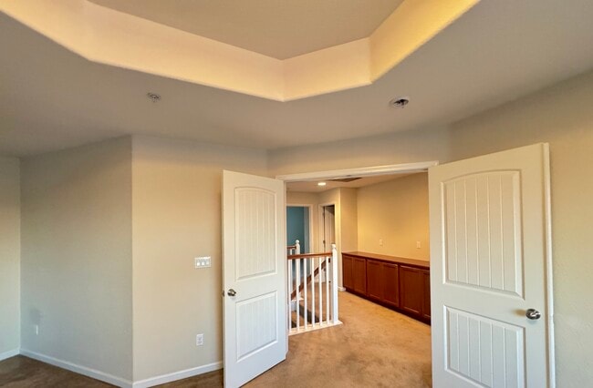 Building Photo - 2581 Tampico Dr