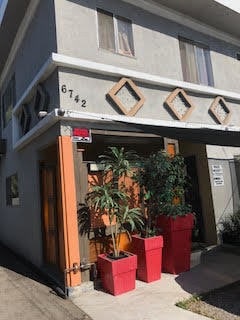 Building Photo - Beautiful Apartment in North Hollywood