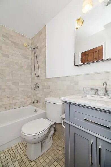 Building Photo - 130 Allen St