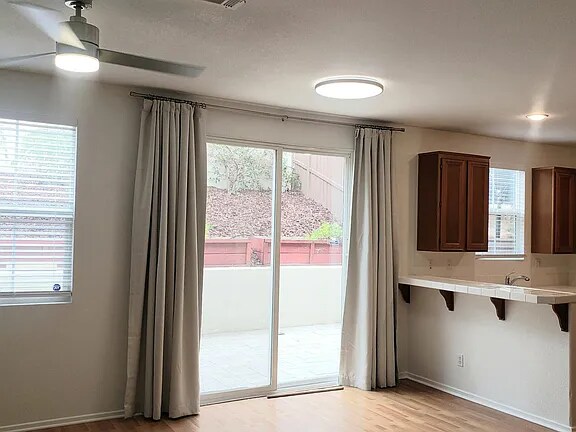 Building Photo - 1517 Laurel Grove Dr