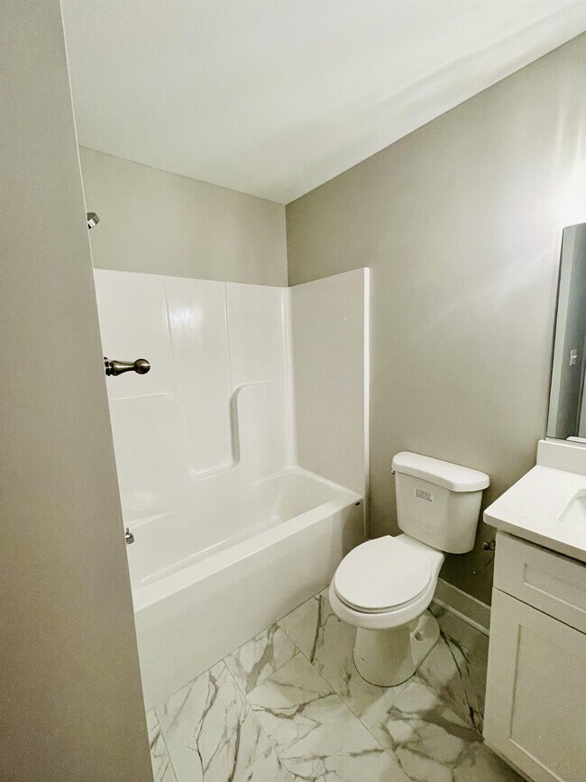 Building Photo - 51 Zentry Pl