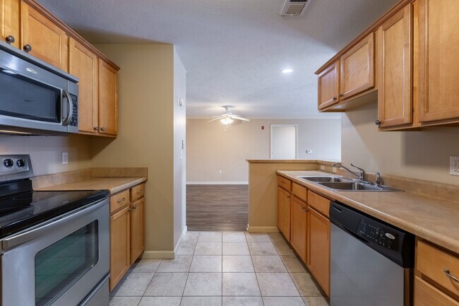 Floorplan - Square 131 - 4880 - 12 Plex