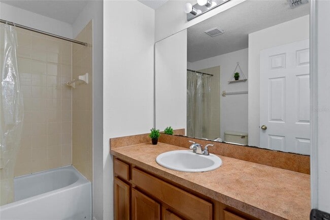 Building Photo - 2075 Cypress Bay Blvd